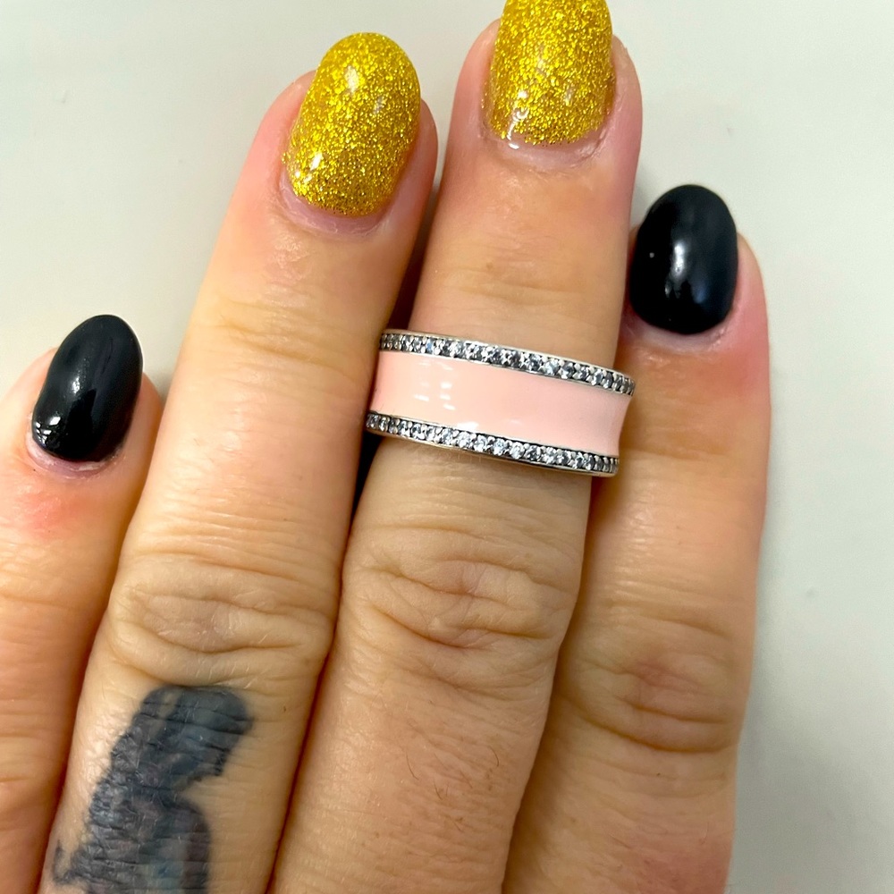 Pandora ring